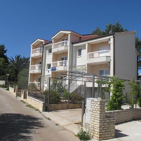 Apartments Mia Stari Grad  Eksteriør billede