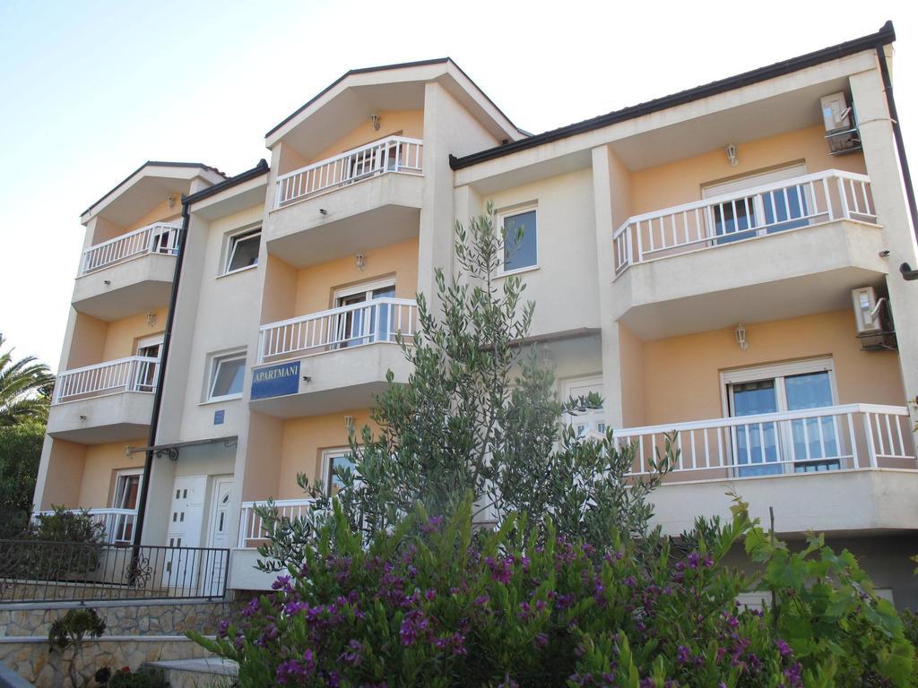 Apartments Mia Stari Grad  Eksteriør billede