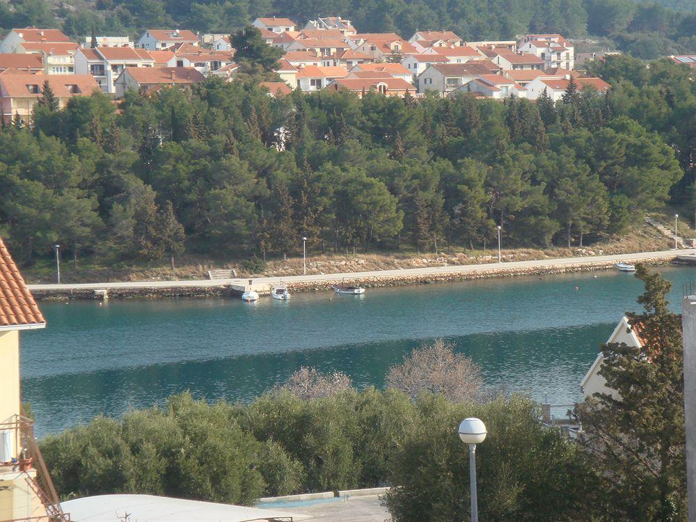 Apartments Mia Stari Grad  Eksteriør billede
