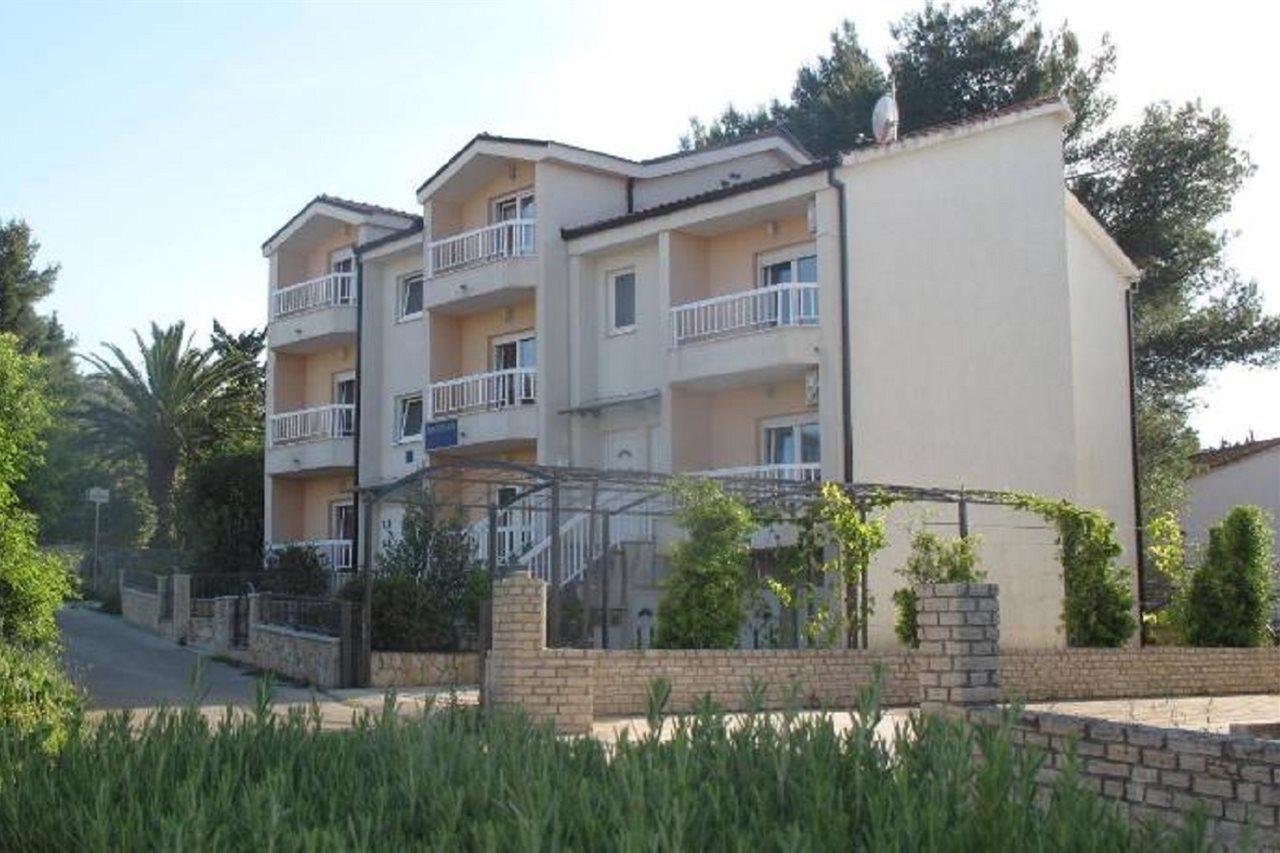 Apartments Mia Stari Grad  Eksteriør billede