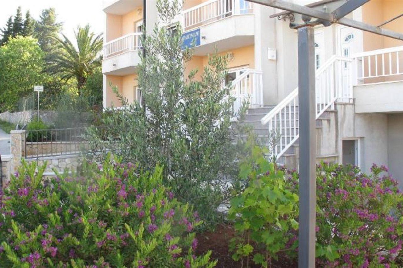 Apartments Mia Stari Grad  Eksteriør billede