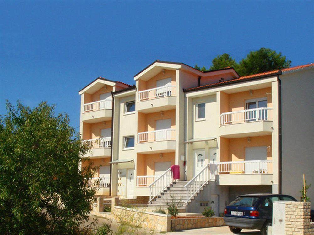 Apartments Mia Stari Grad  Eksteriør billede