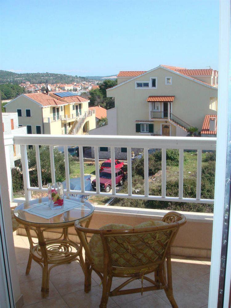 Apartments Mia Stari Grad  Eksteriør billede